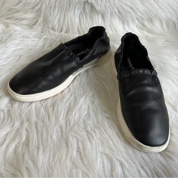 Donald J Pliner Gene Black Slip On Leather Sneakers Size 6.5 - Picture 7 of 9